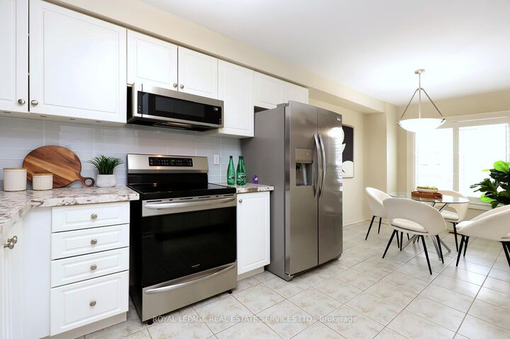 Property Photo:  1575 South Parade Court 67  ON L5M 6E9 