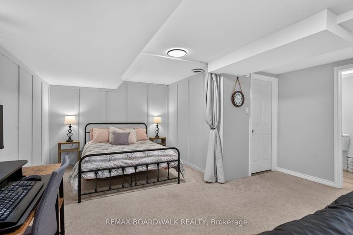 34 Binscarth Crescent — photo 1