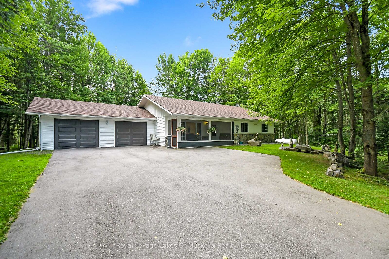 Property Photo: 91 Hutcheson Beach Road ON P1H 1N4