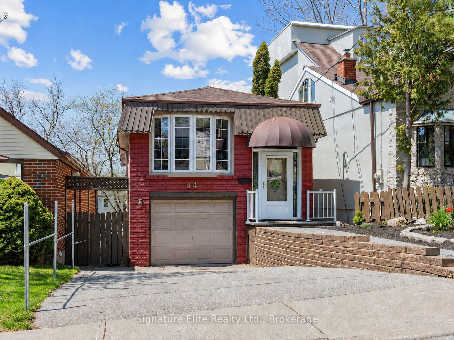 Photo de la propriété:  44 Westbourne Avenue  ON M1L 2Y4 