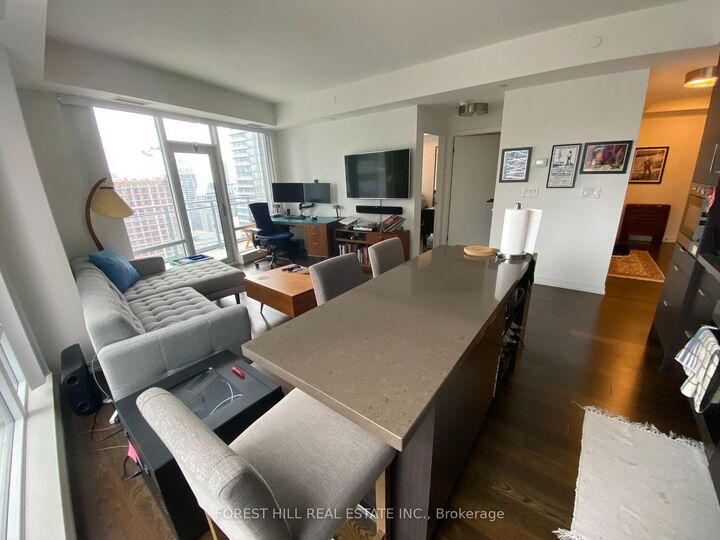 Property Photo:  21 Widmer Street 2509  ON M5V 2E8 