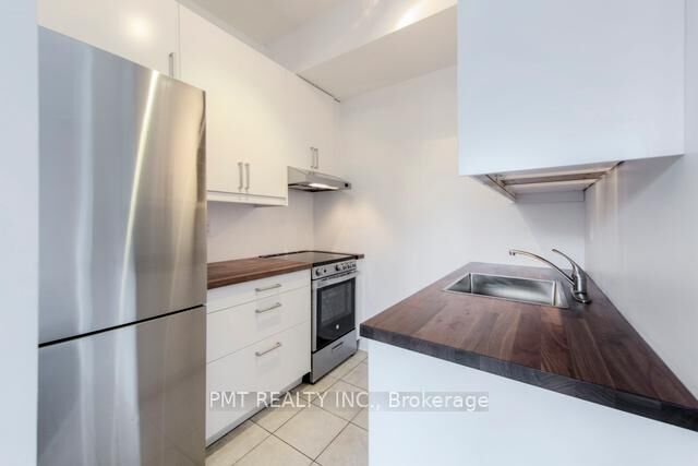 Property Photo:  550 Front Street W 427  ON M5V 3N5 