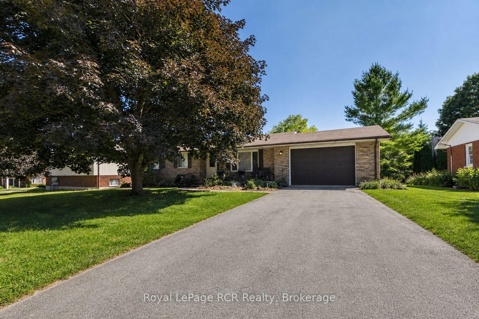 Property Photo: 96 James Street ON N0G 2W0