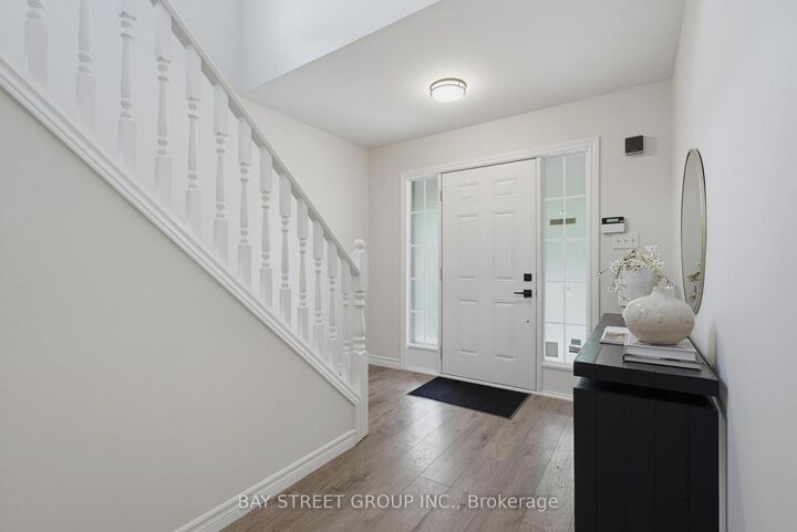 213 Hawthorne Road — photo 1