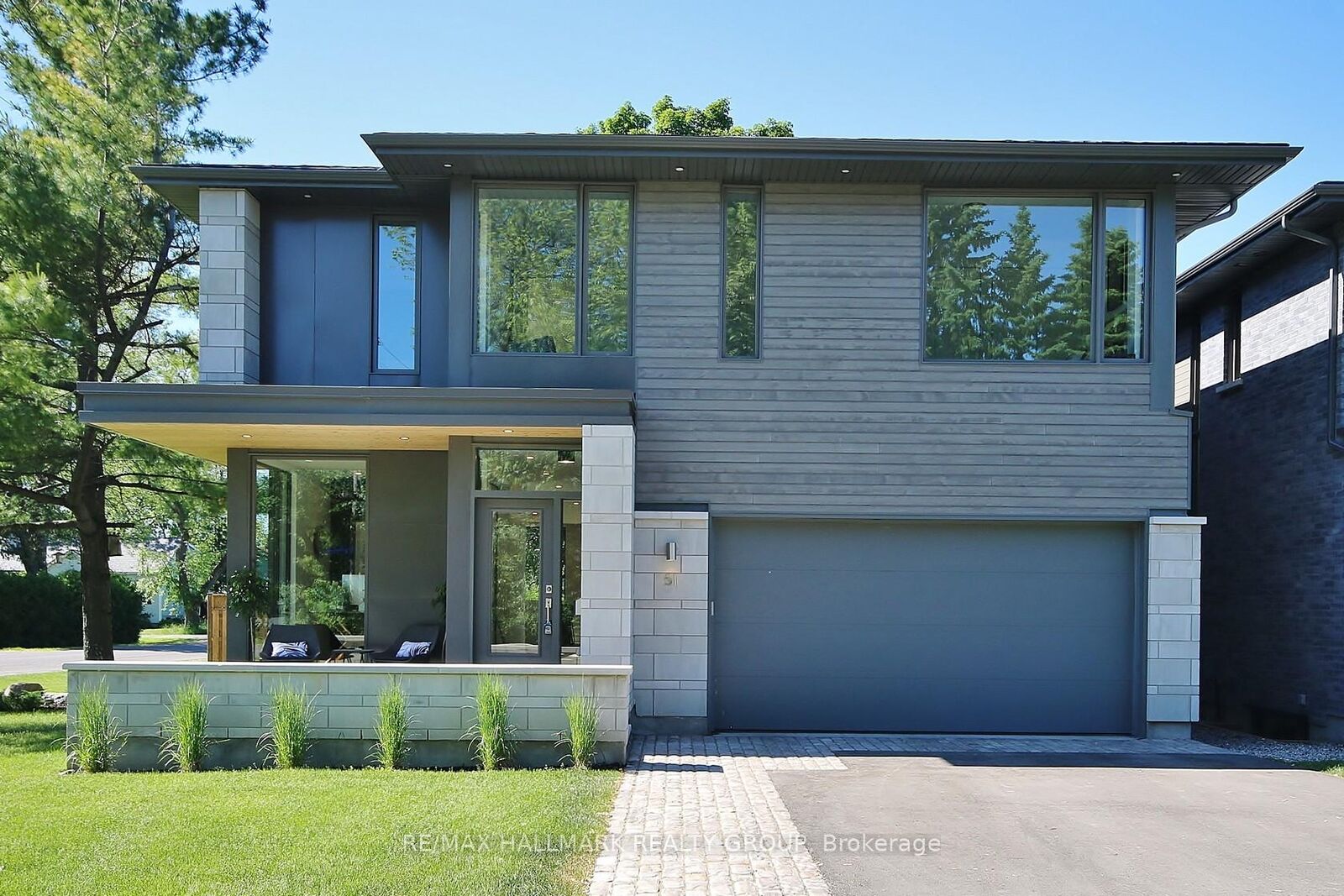 Property Photo: 51 Chippewa Avenue ON K2G 1Y1