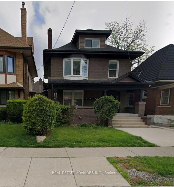 5 Maplewood Avenue — photo 1