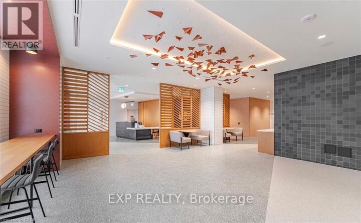 Property Photo:  2495 W Eglinton Avenue W Avenue 716  ON L5M 2T2 