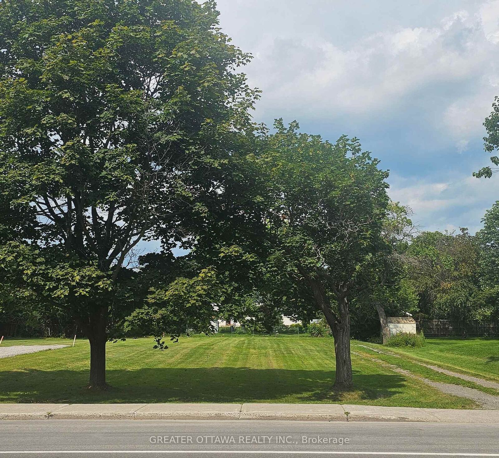 Property Photo:  3607-B McBean Street  ON K0A 2Z0 