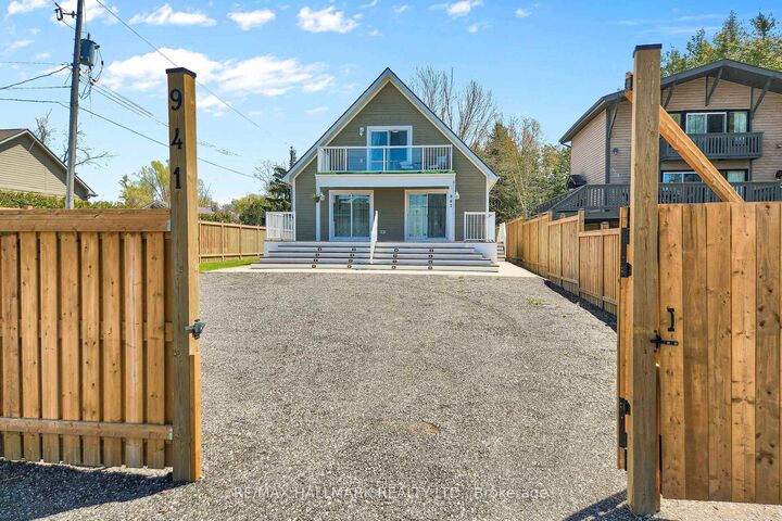 Property Photo: 941 Lake Drive N ON L4P 3E9