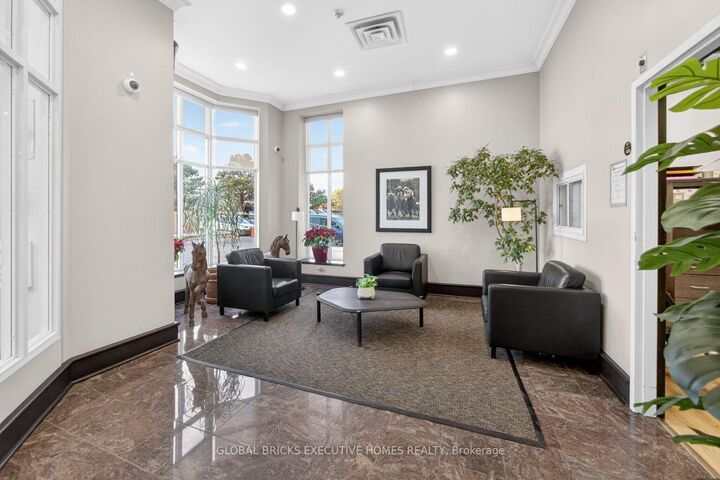 Property Photo: 21 Overlea Boulevard 1309 ON M4H 1P2
