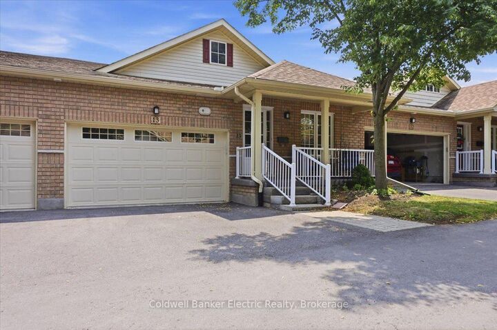 Property Photo: 877 Wentworth Street 13 ON K9J 8R7