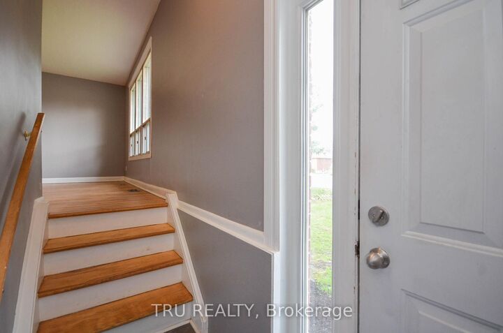 Property Photo:  2428 Iris Street A  ON K2C 1C6 