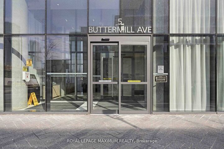 Property Photo:  5 Buttermill Avenue 5512  ON L4K 0J5 