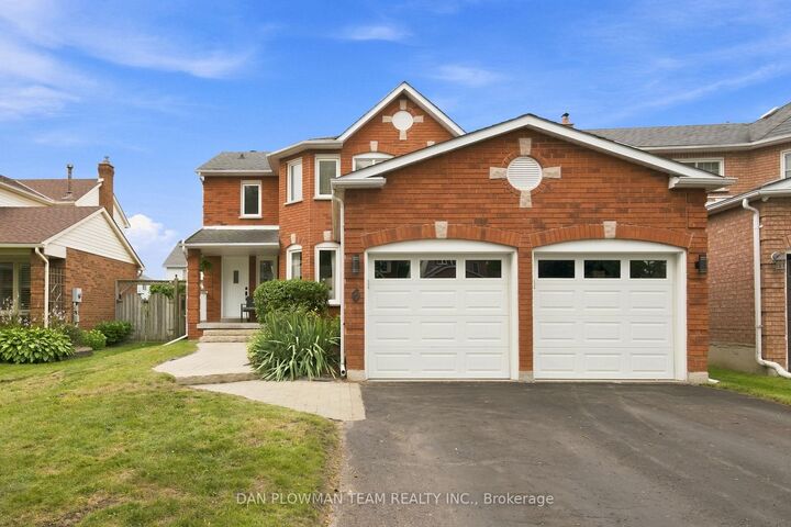Property Photo: 6 Saddlebrook Court ON L1E 2C5