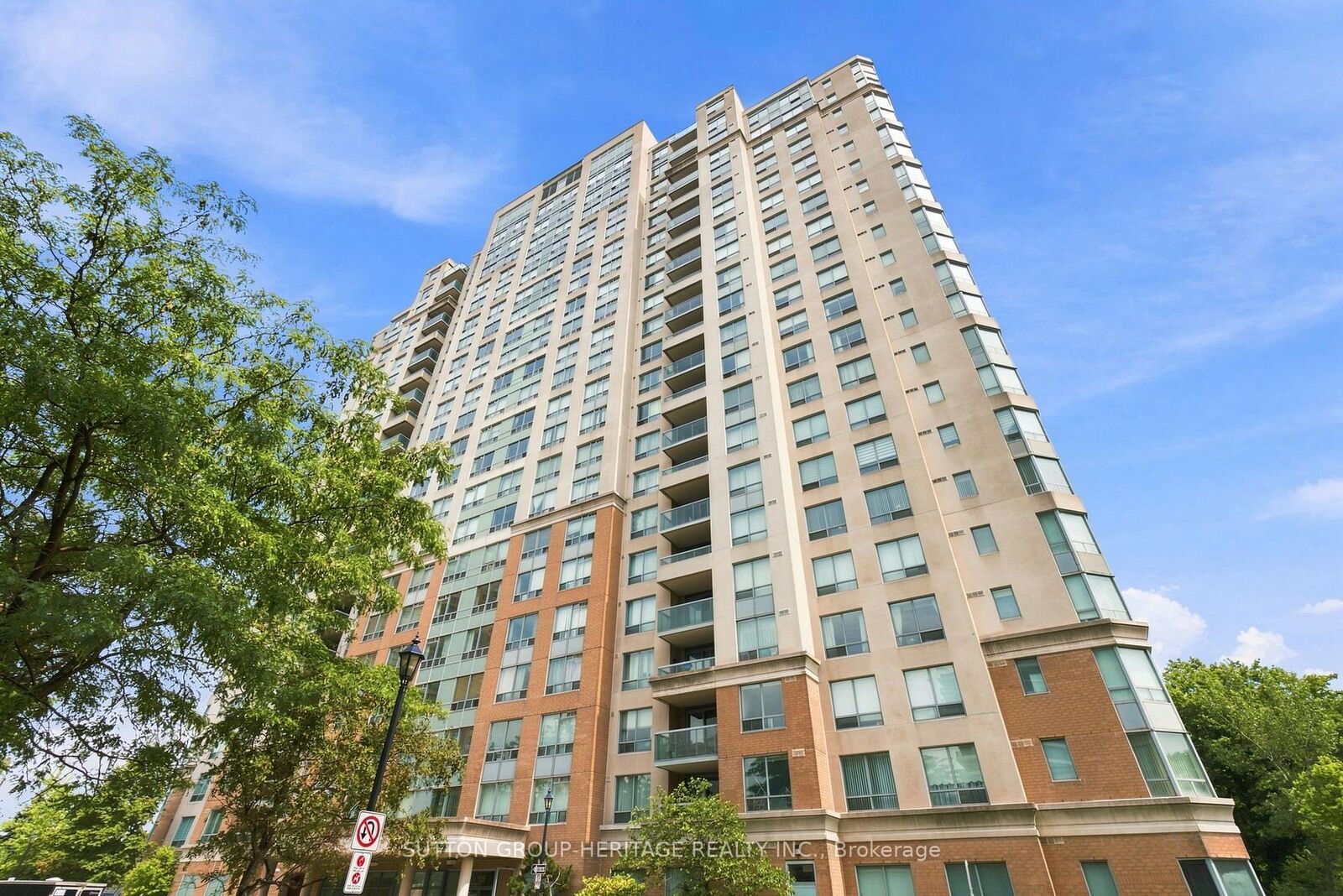 Property Photo: 125 Omni Drive 233 ON M1P 5A9