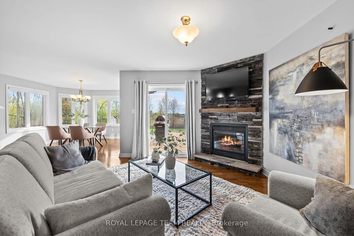 53 D'Arcys Way — photo 1