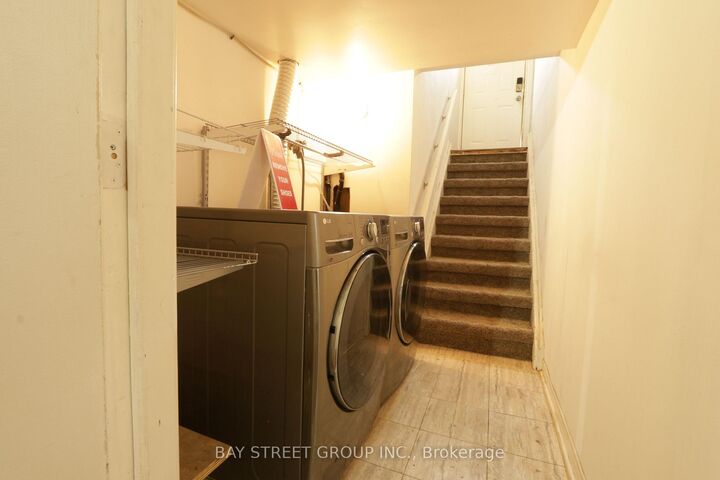 Property Photo:  280 Boisdale Avenue  ON L4C 1R3 