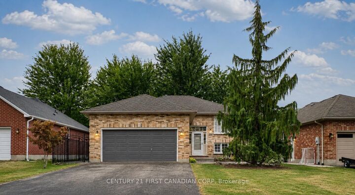 189 Gibson Crescent — photo 1