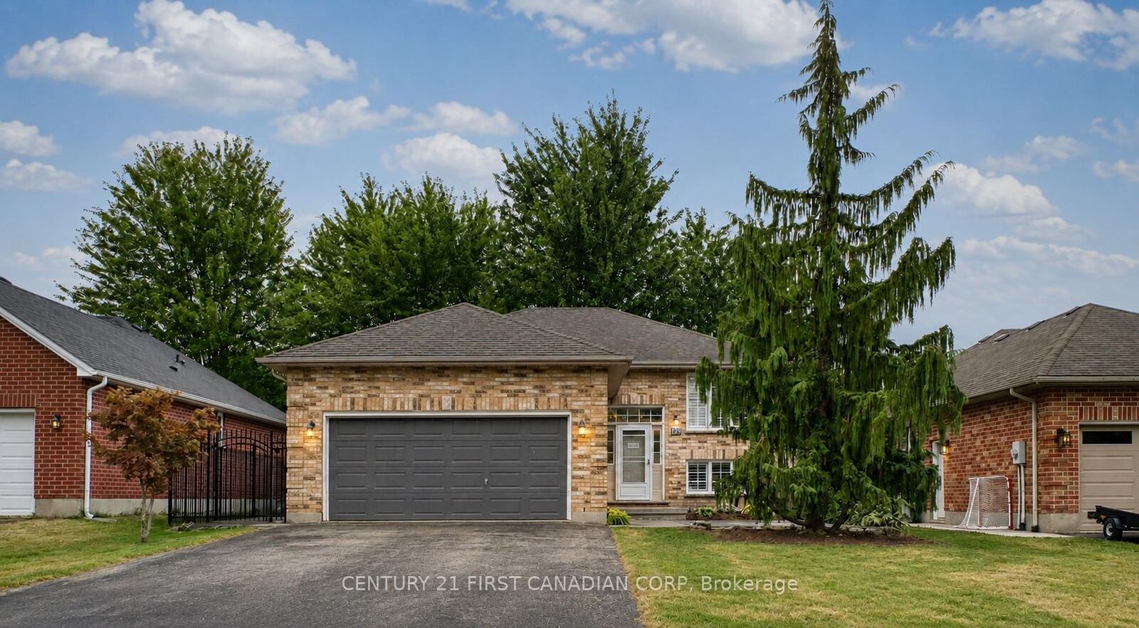 Property Photo: 189 Gibson Crescent ON N0M 2J0
