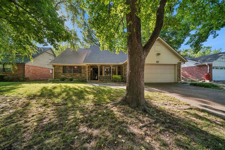 Property Photo:  2735 S 96th  OK 74129 