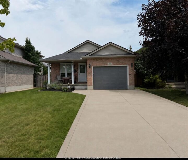 19 Faith Boulevard — photo 1