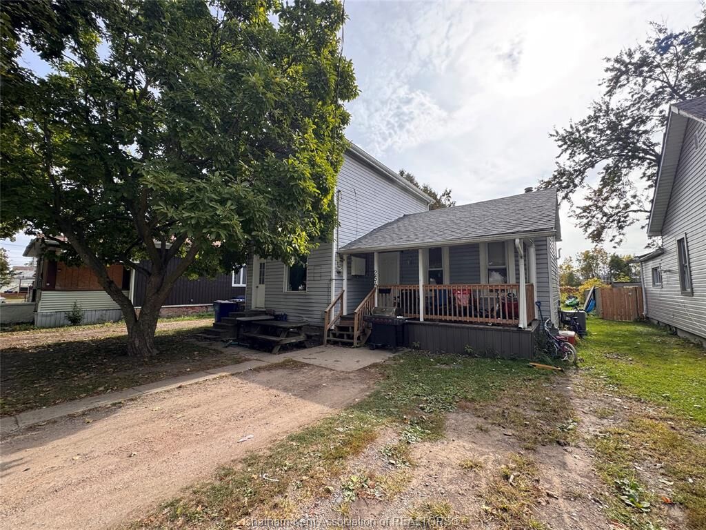 Property Photo: 254 Park Street ON N7M 3S3