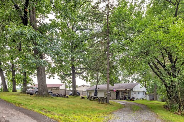 Property Photo:  125 Aiken Ln  PA 16046 