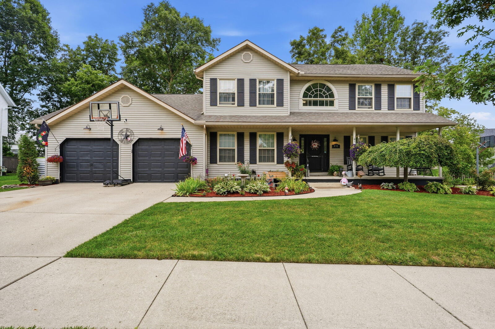 Property Photo:  451 Maranatha Drive  OH 43040 