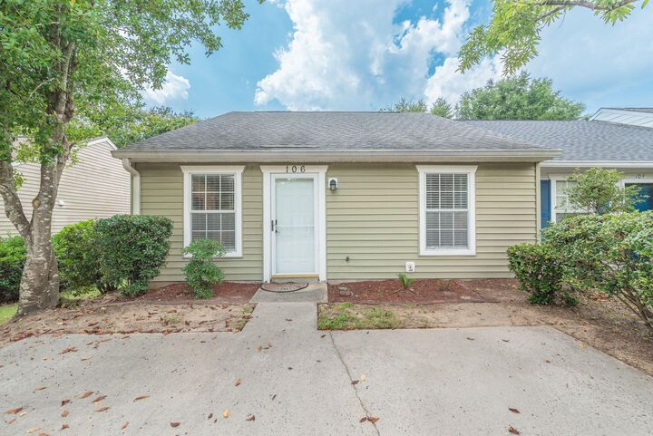 Property Photo:  106 Raintree Court  SC 29803 
