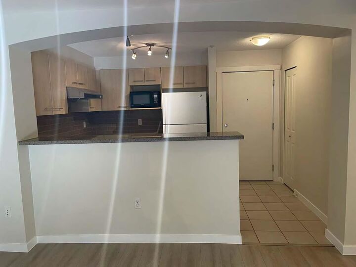 Property Photo:  5117 Garden City Road 6106  BC V6X 4H7 