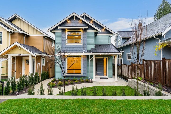 2208 St George Street — photo 1