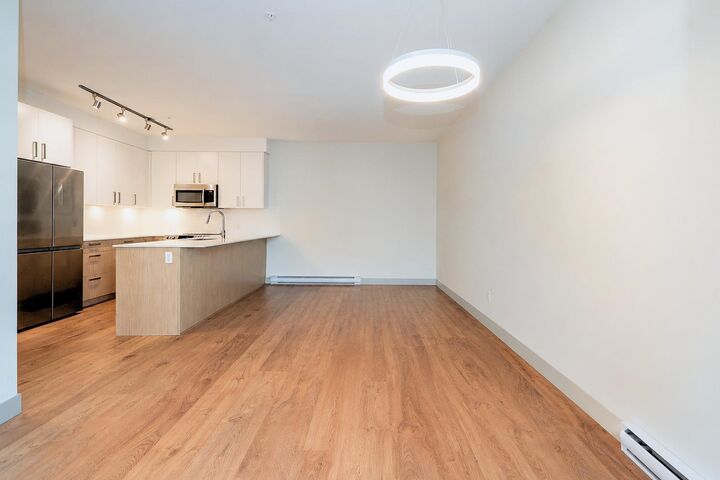 Property Photo: 6968 Royal Oak Avenue 210 BC V5J 4J2