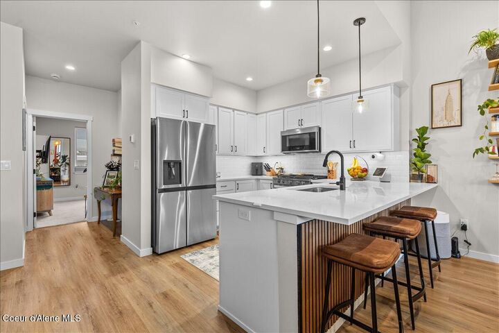 Property Photo: 930 E Railroad Ave ID 83854