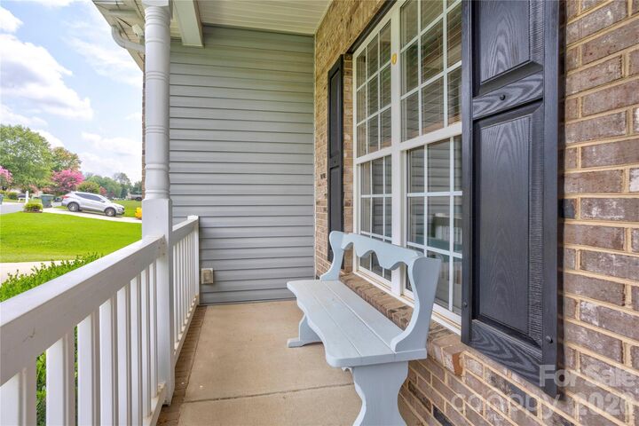 Property Photo: 4735 Asherton Place NW NC 28027