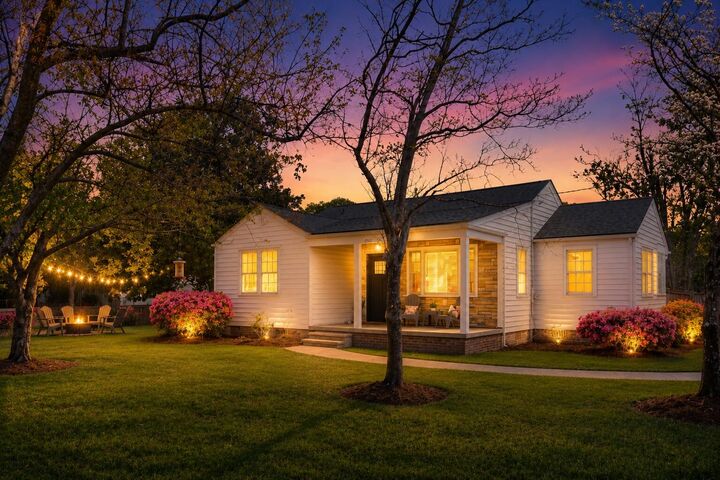 Property Photo: 5252 Braddock Avenue SC 29405