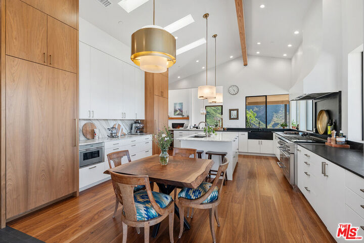 Property Photo:  31847 Hidden Highland Rd  CA 91301 