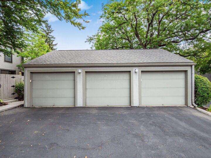 Property Photo: 3132 Walden Ravines OH 43221