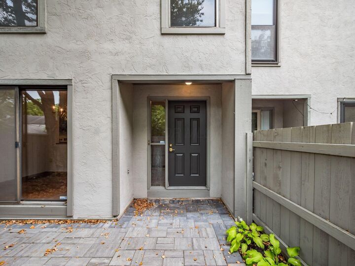 Property Photo: 3132 Walden Ravines OH 43221