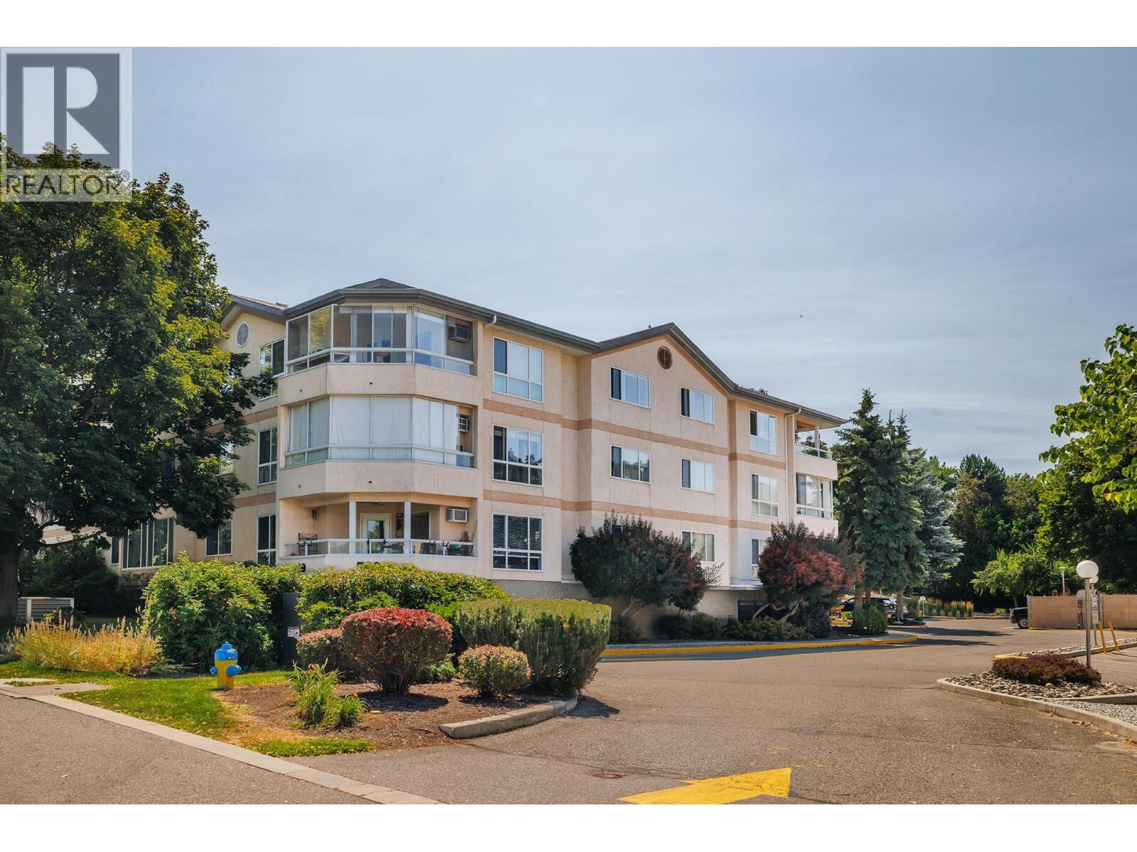 Property Photo: 709 Houghton Road 315 BC V1X 7J7