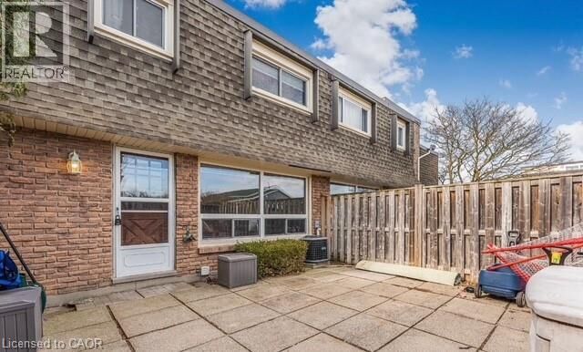 Property Photo:  5 Woodlawn Court 102  ON L3M 3T4 