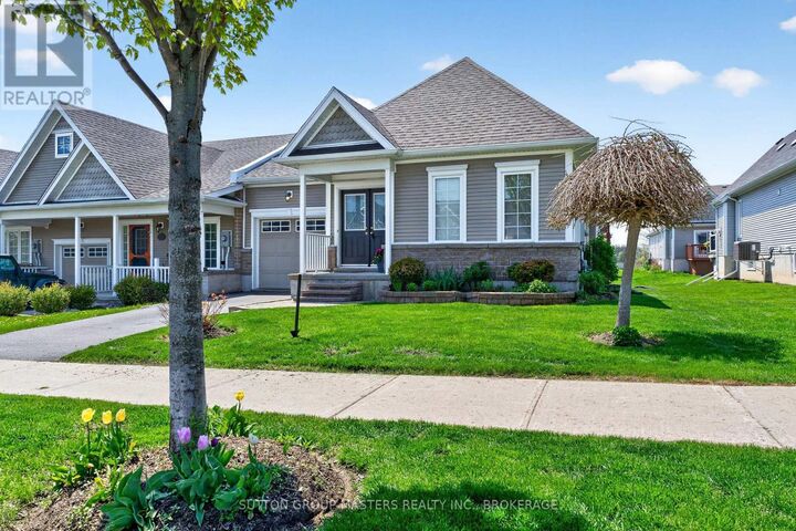 Property Photo: 133 Britannia Crescent ON K0H 1G0