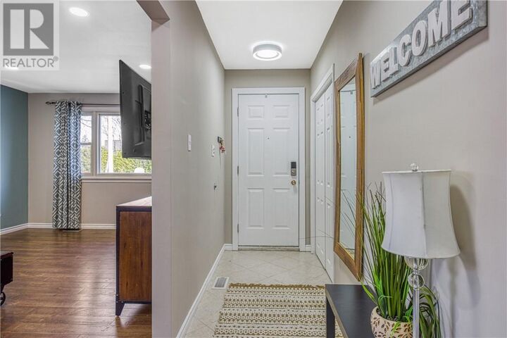 Property Photo:  1607 Carling Crescent  ON P3A 4L8 