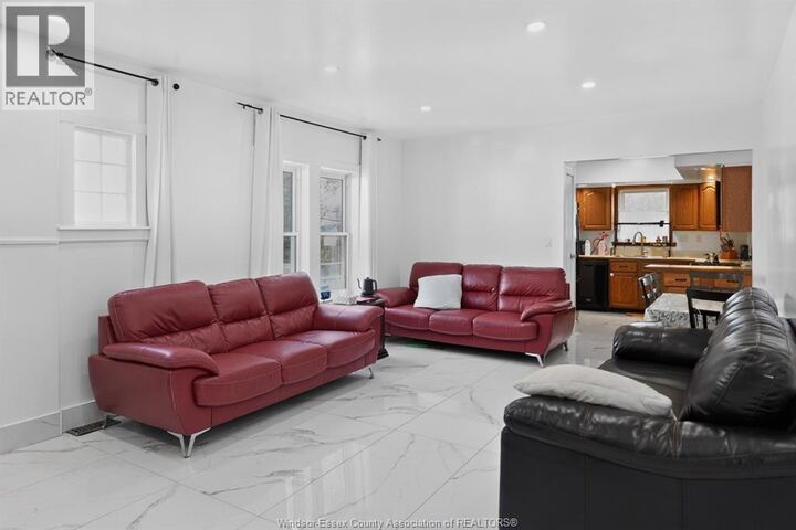 Property Photo: 852 Reedmere ON N8S 2L7