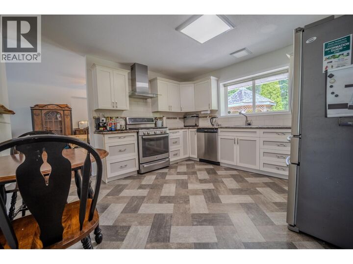 Property Photo: 2908 Marion Avenue BC V8G 0G5