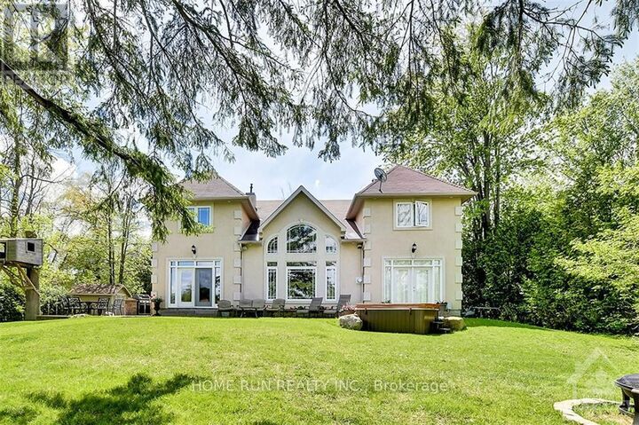Property Photo:  3 Winding Way  ON K2C 3H1 