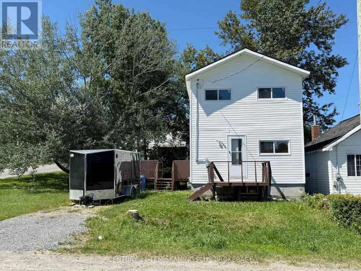 3 Brown Avenue — photo 1