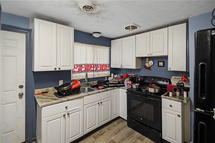 Property Photo:  621 Bonnycastle Avenue  OH 45322 