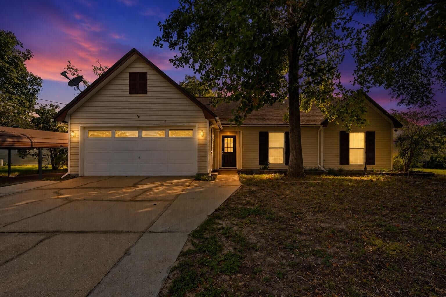 Property Photo: 104 Hollow Cove FL 32539