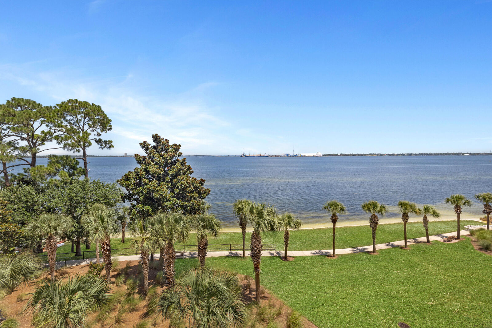 Property Photo: 2400 Grandiflora Boulevard E404 FL 32408