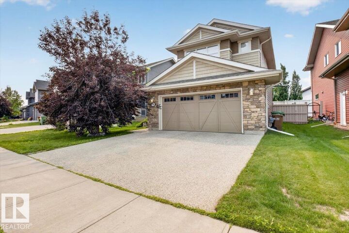 Property Photo:  74 Everitt Dr Drive  AB T8N 4G4 